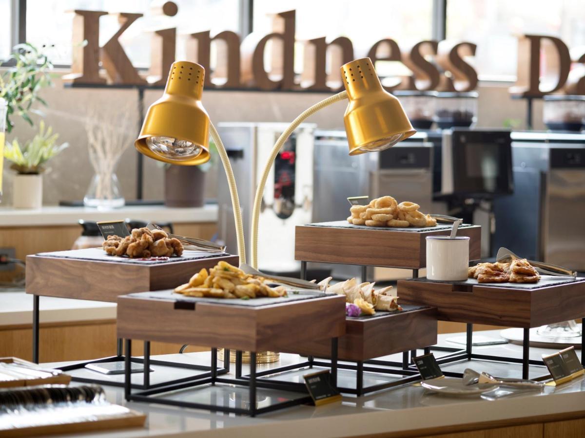 Kindness Day Hotel Tainan Extérieur photo