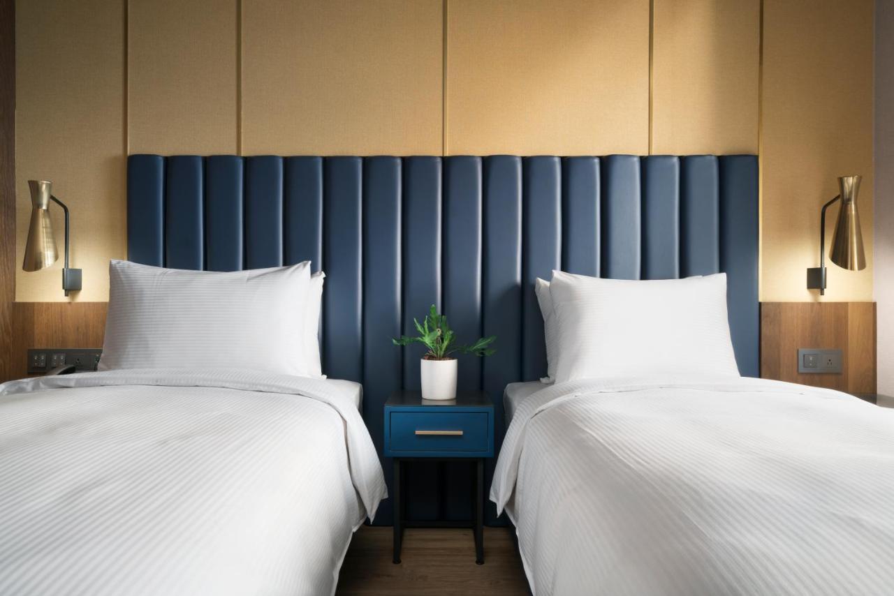 Kindness Day Hotel Tainan Extérieur photo