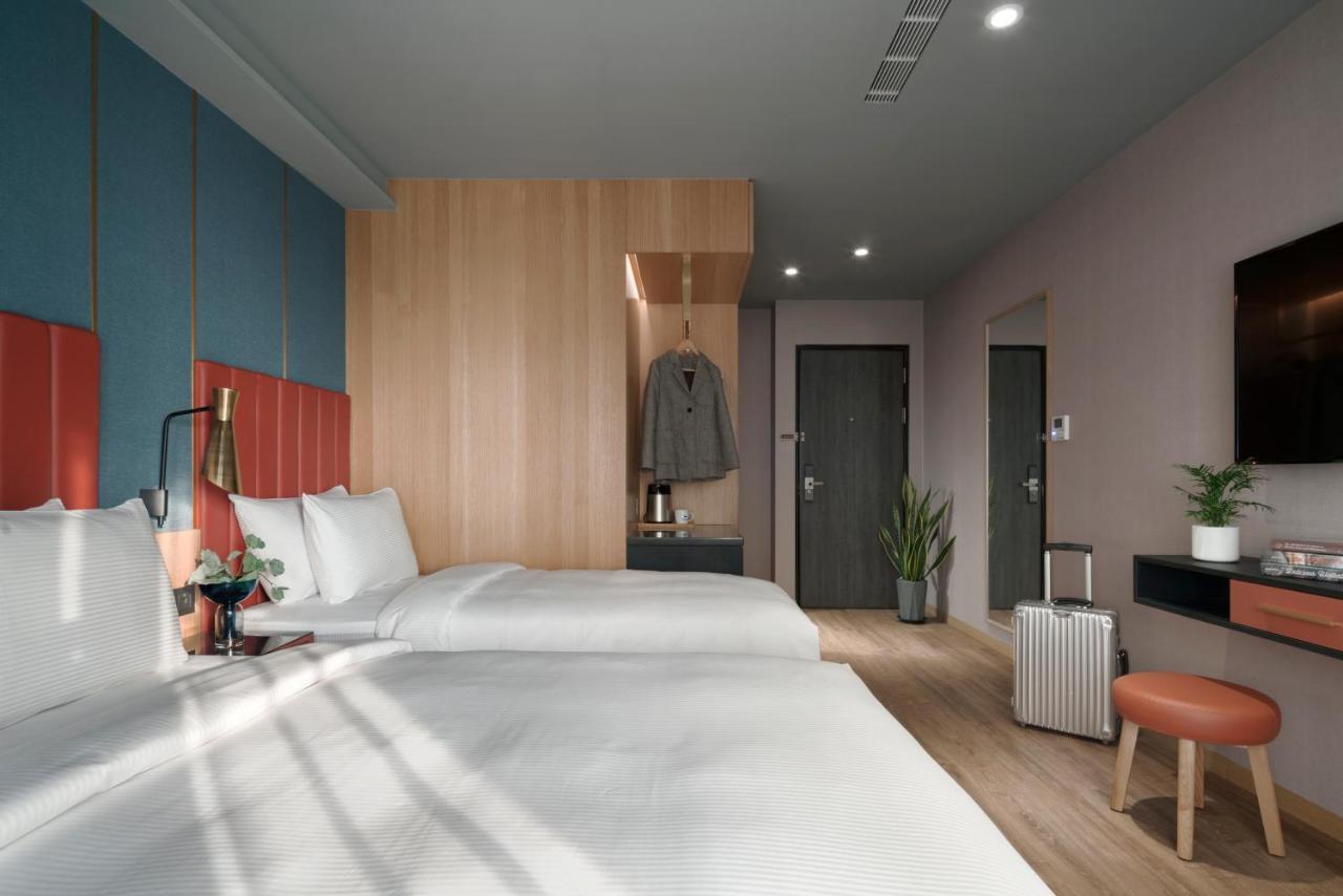 Kindness Day Hotel Tainan Extérieur photo